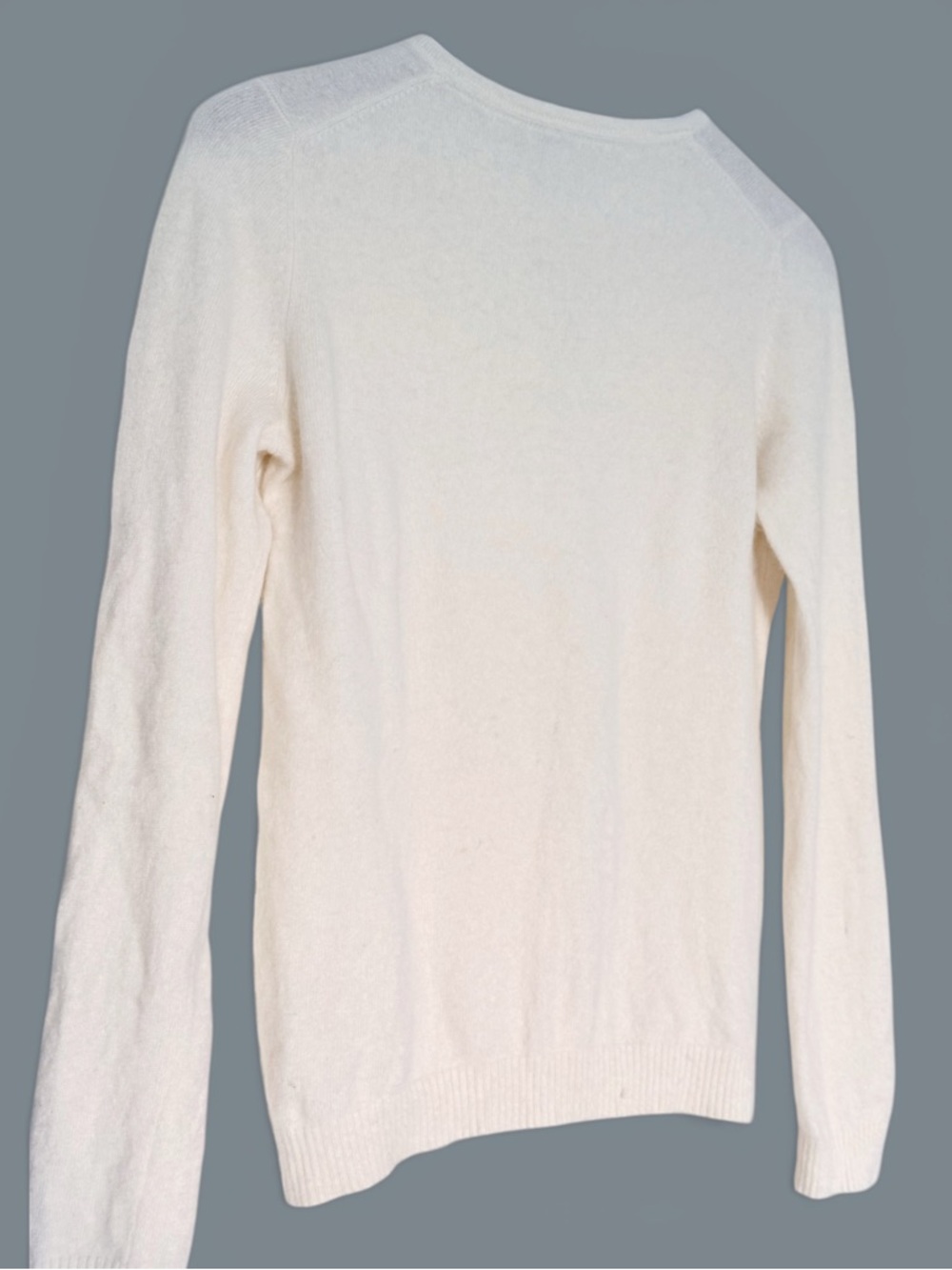 L.L. Bean Women's Ivory Crewneck Cashmere Sweater - Picture 2 of 5